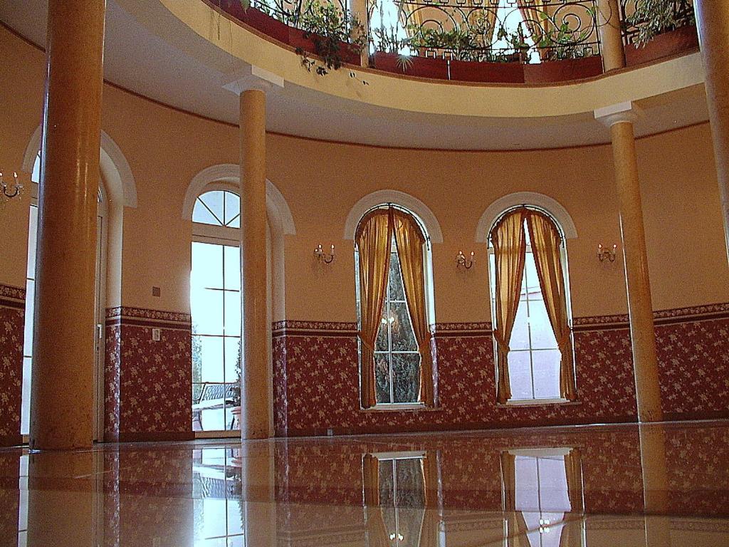 Hotel Regius Opole Kültér fotó